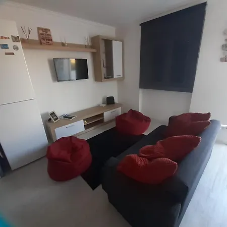 בית נופש Lourisol לוריניה